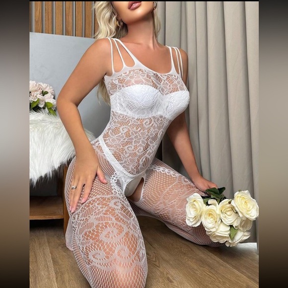 n/a Other - White Hollow Out Pattern Sleeveless Fishnet Bodysuit